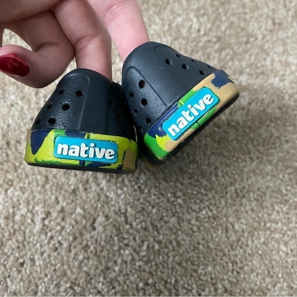 Native | Boy's Slip On Multicolor Sneakers Size 6 - Picture 5 of 9